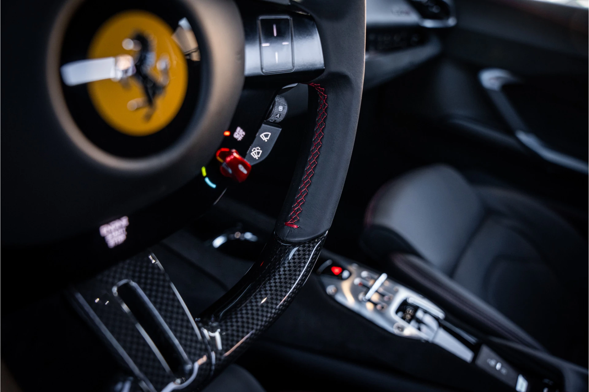 Hoofdafbeelding Ferrari 296