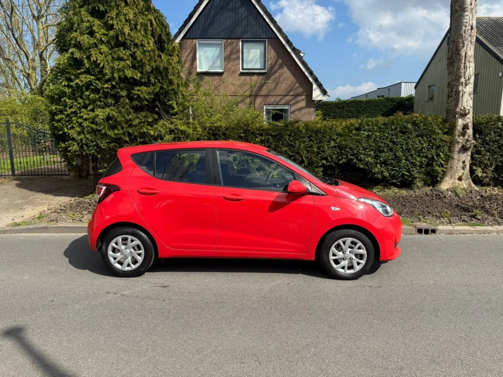 Hoofdafbeelding Hyundai i10