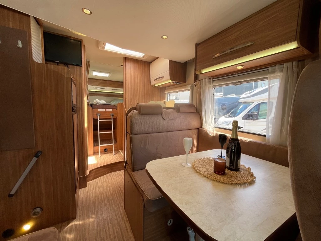 Hoofdafbeelding Carado T 447 Enkele Bedden Hefbed
