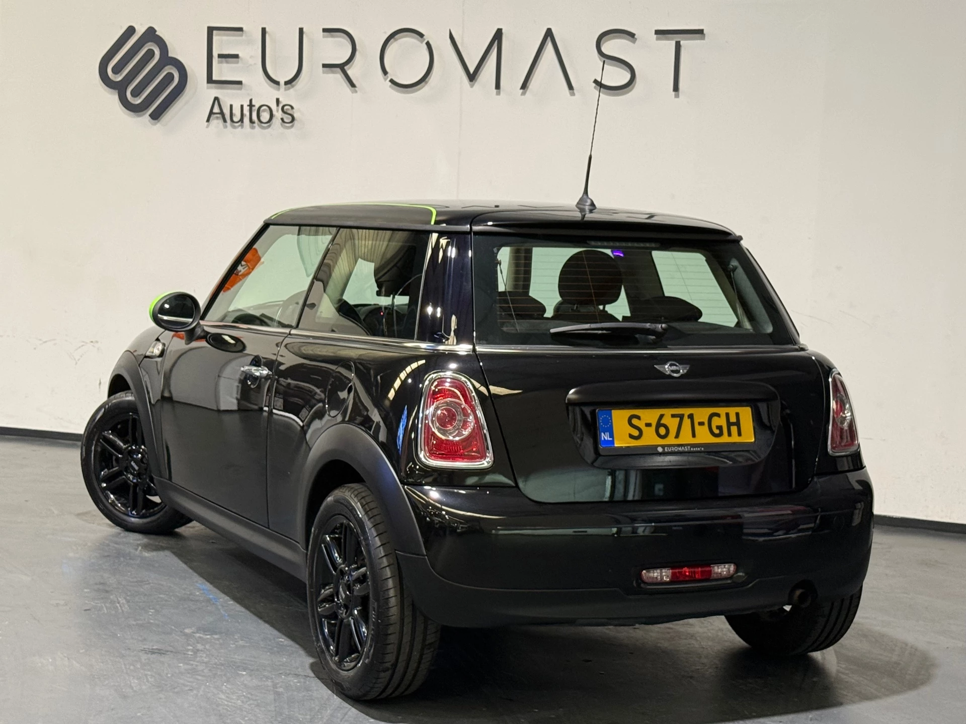 Hoofdafbeelding MINI 3-deurs