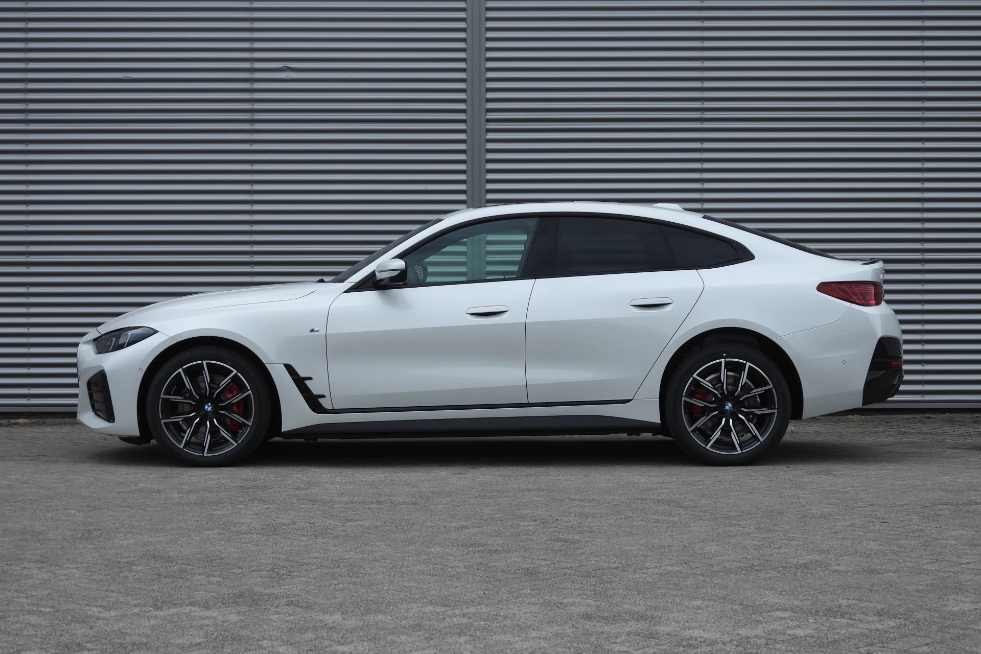 Hoofdafbeelding BMW i4