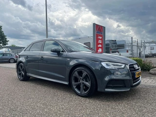 Audi A3 Sportback 35 TFSI CoD Design Pro Line Plus | Cruise Control | Airco | NAVI Full map | Elek. Panorama Dak | Bluetooth