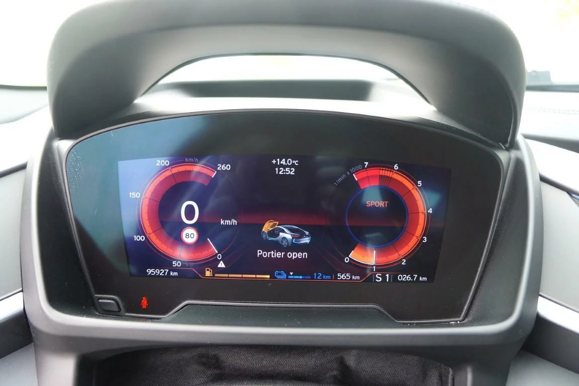 Hoofdafbeelding BMW i8