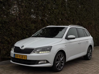 Hoofdafbeelding Škoda Fabia Skoda Fabia Combi 1.2 TSI Drive Trekhaak CarPlay