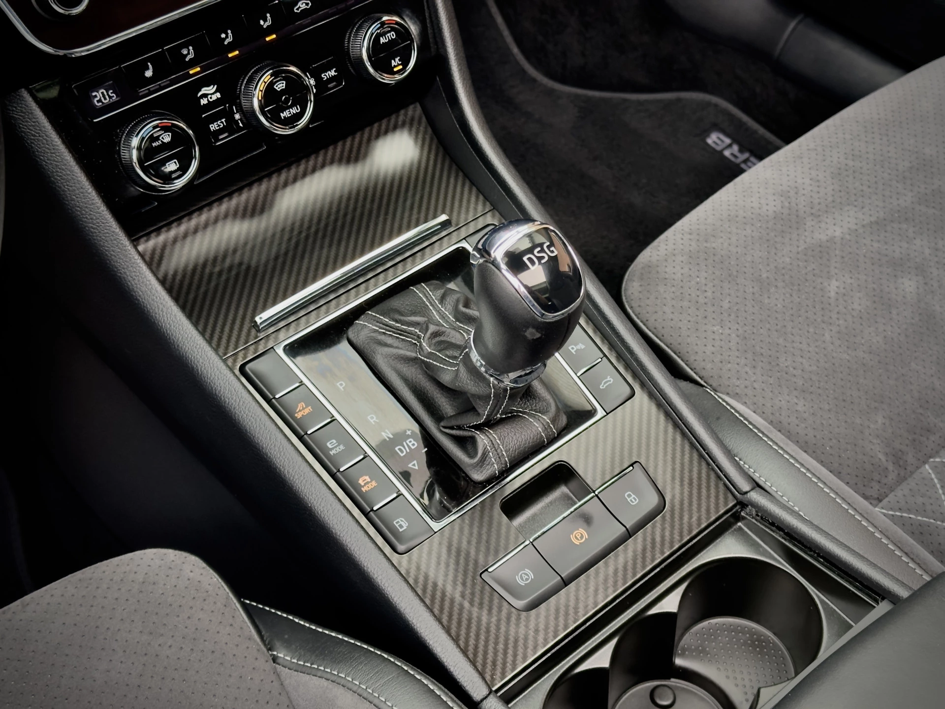 Hoofdafbeelding Škoda Superb