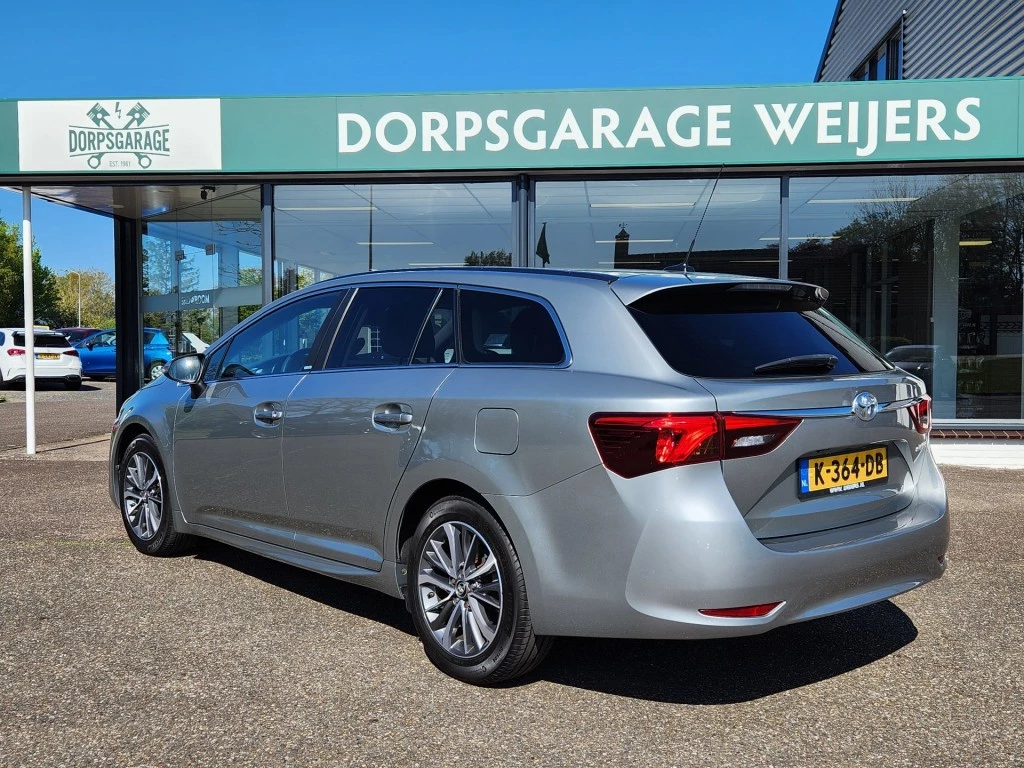 Hoofdafbeelding Toyota Avensis