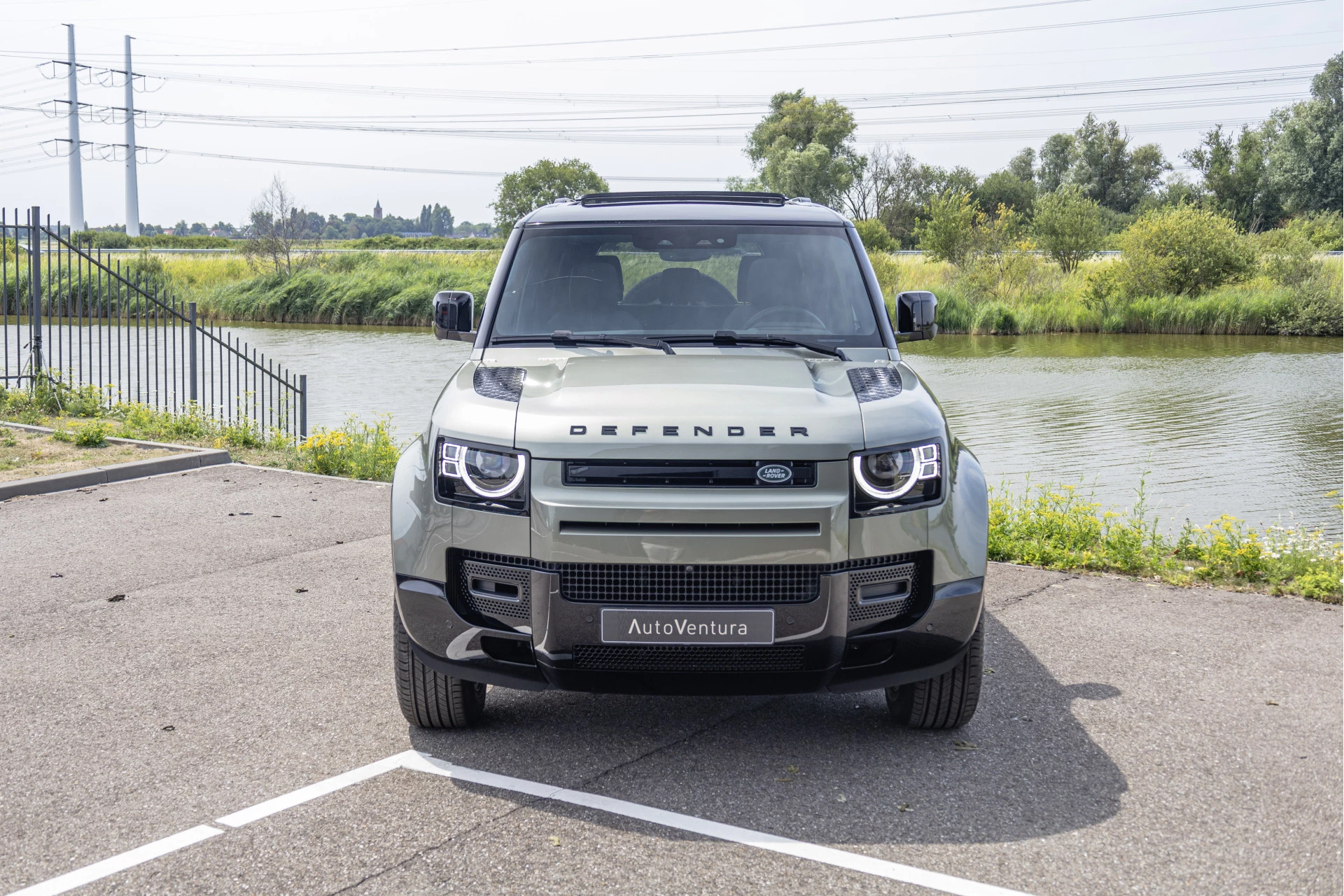 Hoofdafbeelding Land Rover Defender