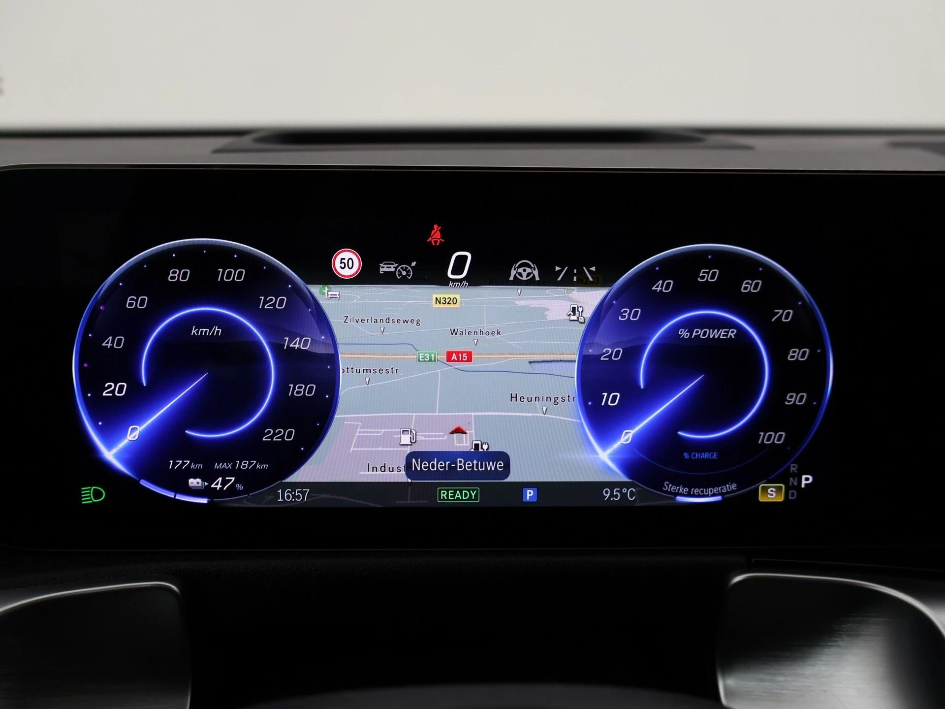 Hoofdafbeelding Mercedes-Benz EQB