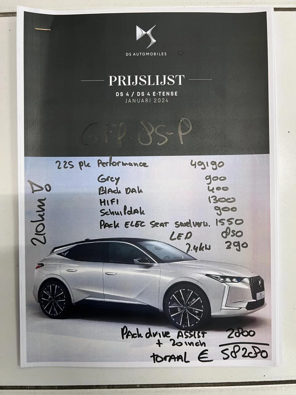 Hoofdafbeelding DS DS 4