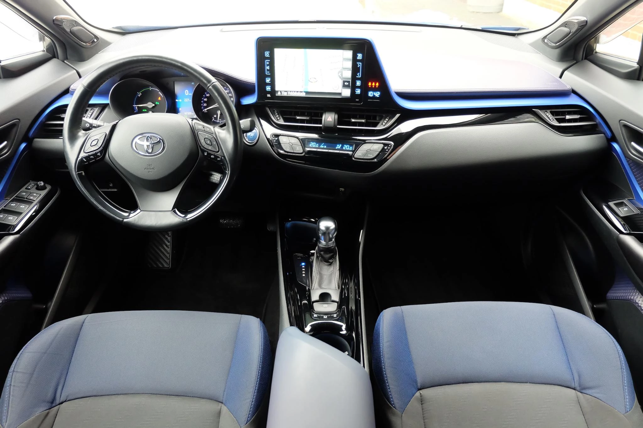 Hoofdafbeelding Toyota C-HR