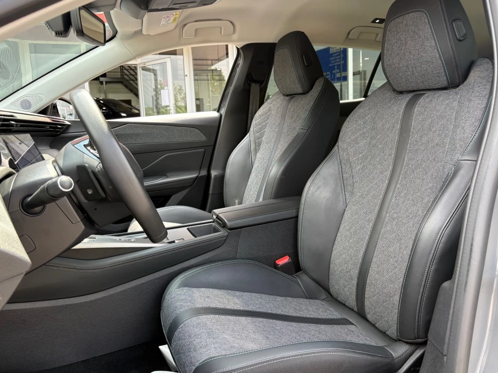 Hoofdafbeelding Peugeot 408