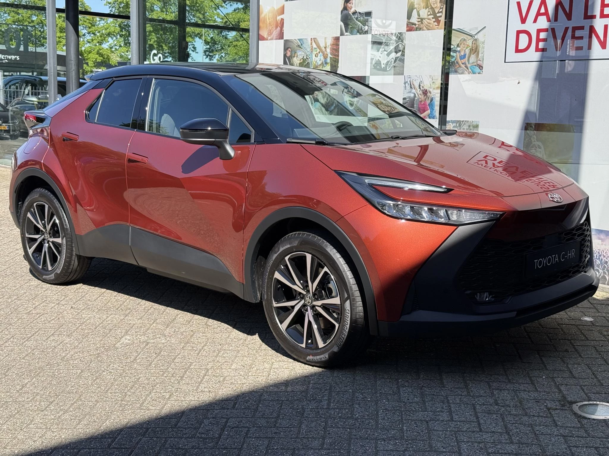 Hoofdafbeelding Toyota C-HR