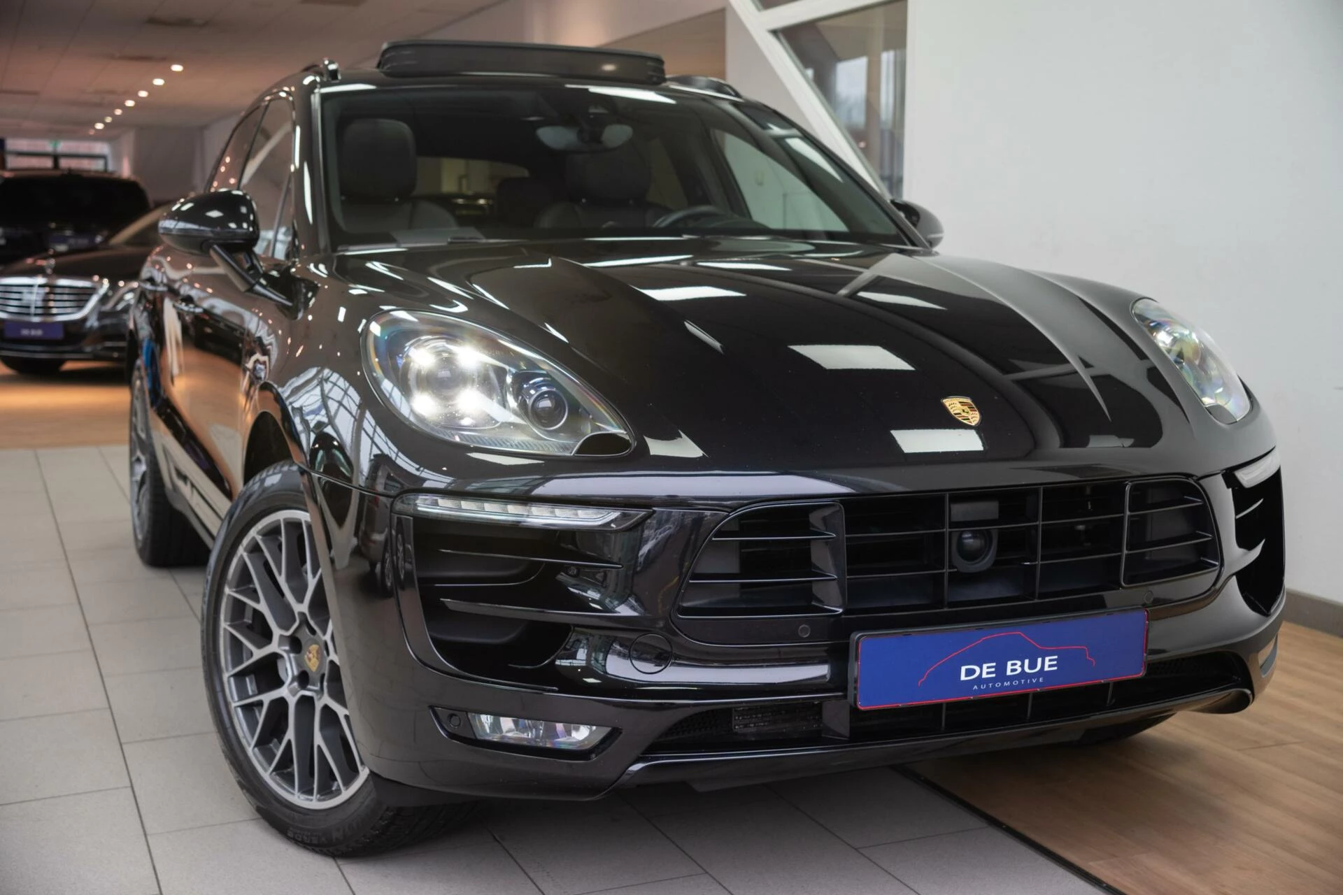 Hoofdafbeelding Porsche Macan