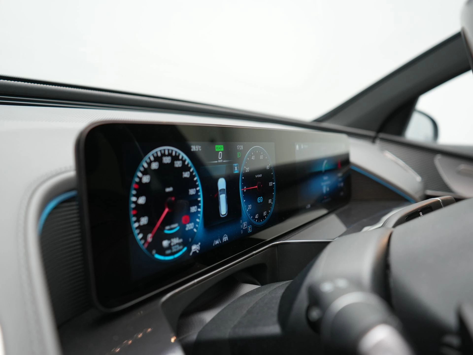 Hoofdafbeelding Mercedes-Benz EQC