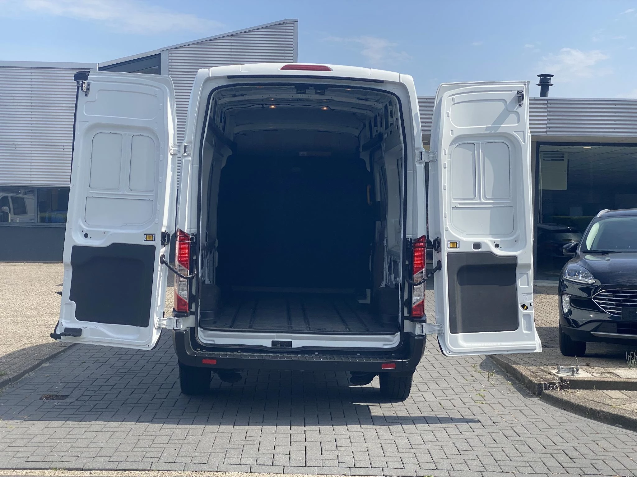 Hoofdafbeelding Ford E-Transit