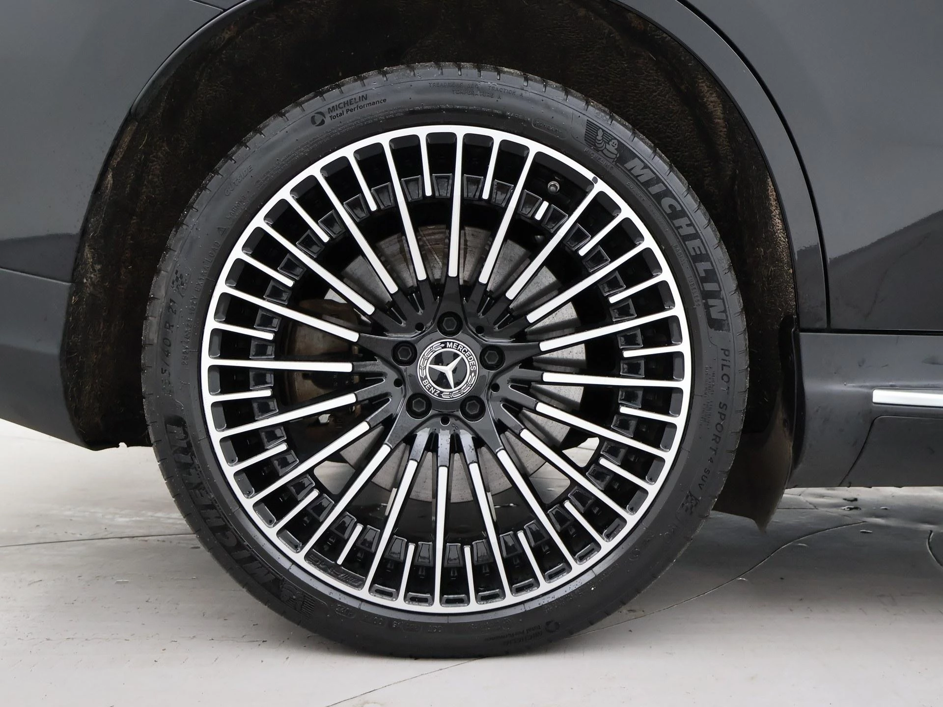 Hoofdafbeelding Mercedes-Benz EQC