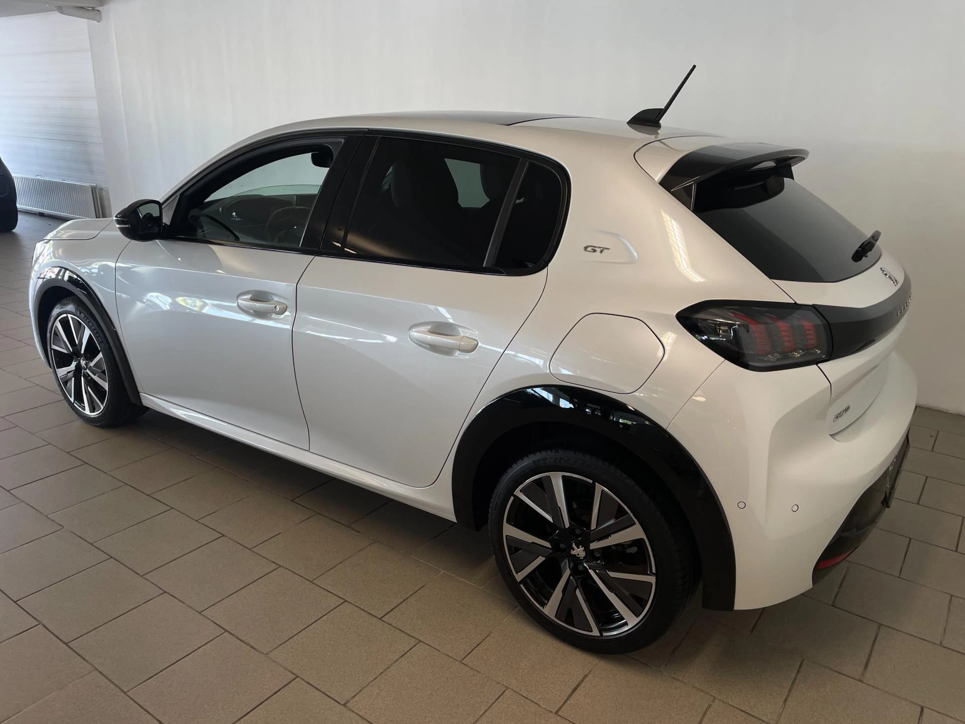 Hoofdafbeelding Peugeot 208
