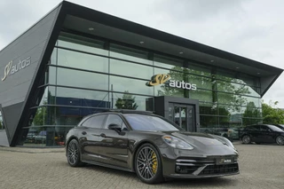 Porsche Panamera Sport Turismo 4.0 V8 Turbo S 700pk E-Hybrid Panoramadak Keramisch Luchtvering 4-wielsturing NLauto 1e eigenaar!