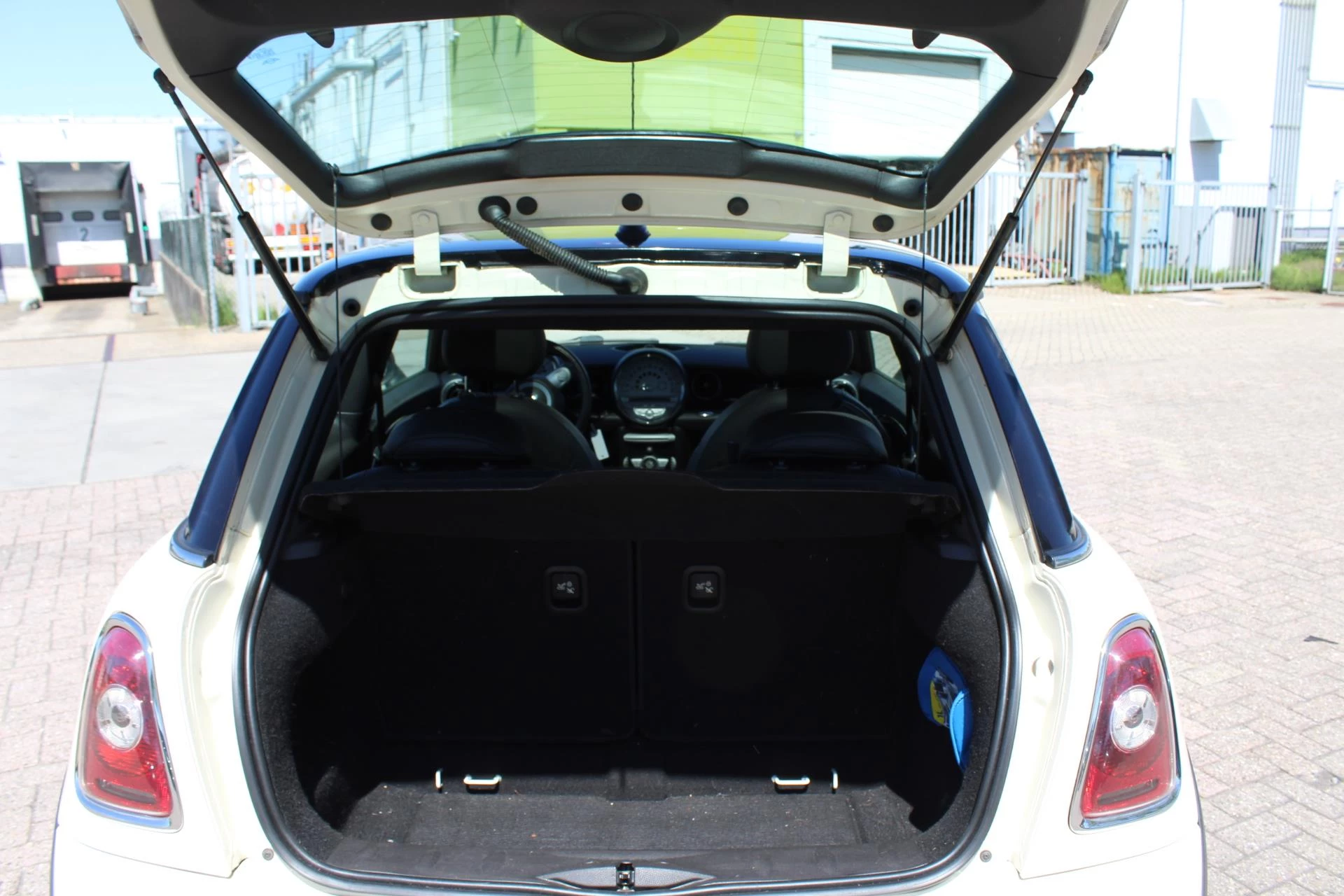 Hoofdafbeelding MINI One