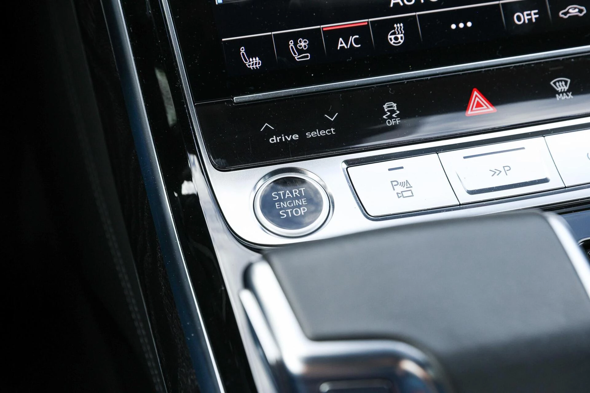 Hoofdafbeelding Audi A8