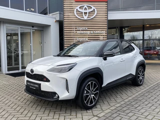Toyota Yaris Cross 1.5 Hybrid GR Sport PANODAK STOELVERW HEAD-UP BLINDSPOT PARK-SENSOREN AD-CRUISE APPLE/ANDROID DAB+ CAMERA