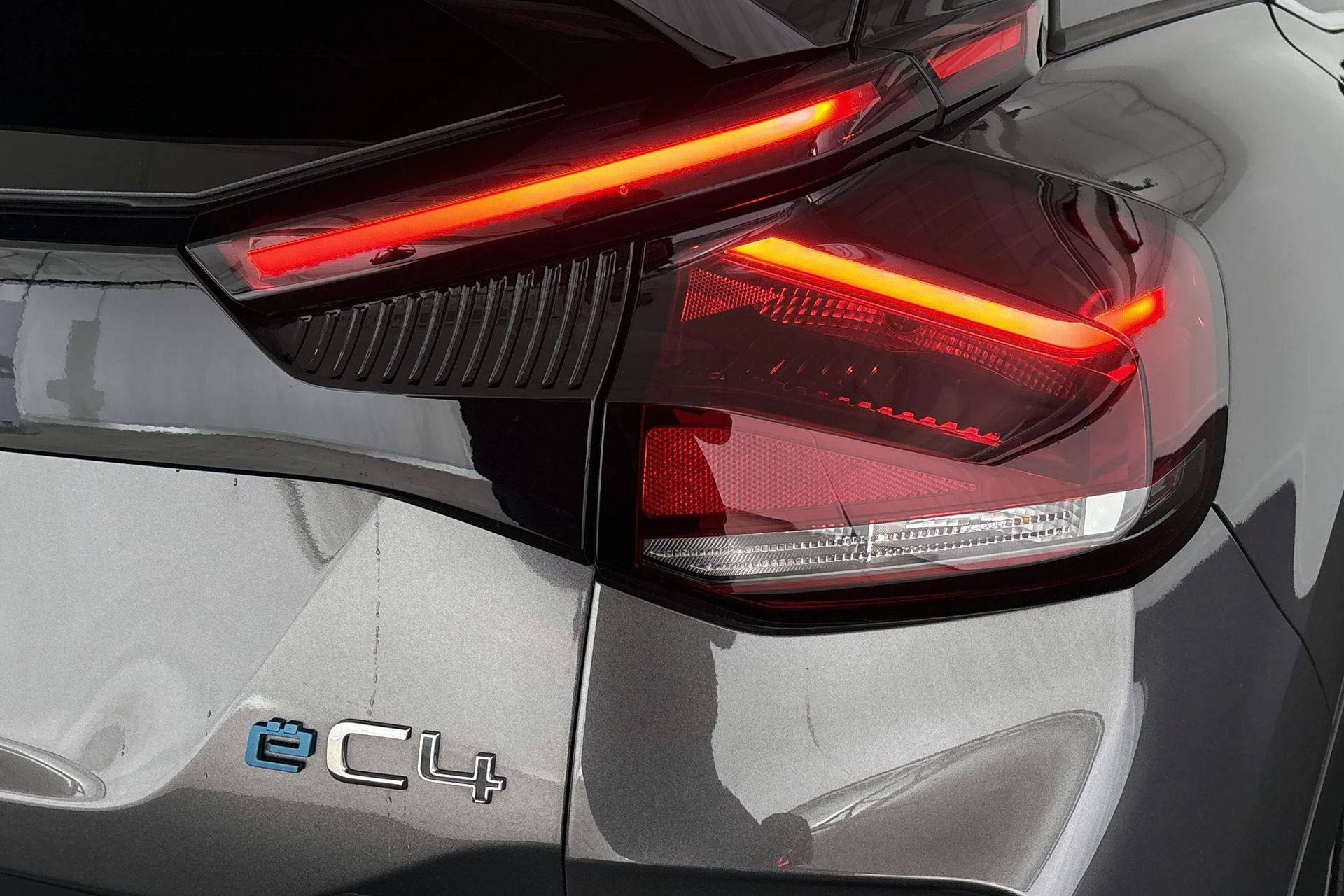 Hoofdafbeelding Citroën ë-C4