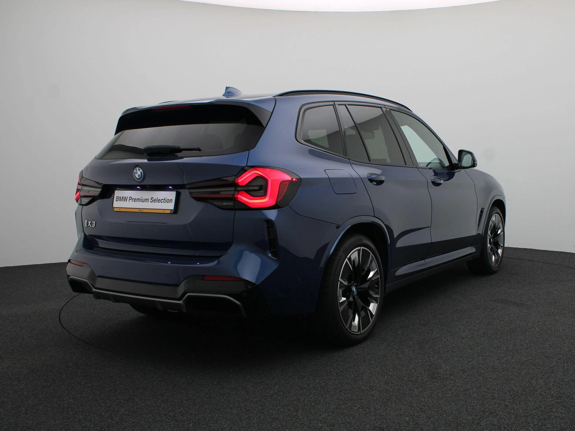 Hoofdafbeelding BMW iX3