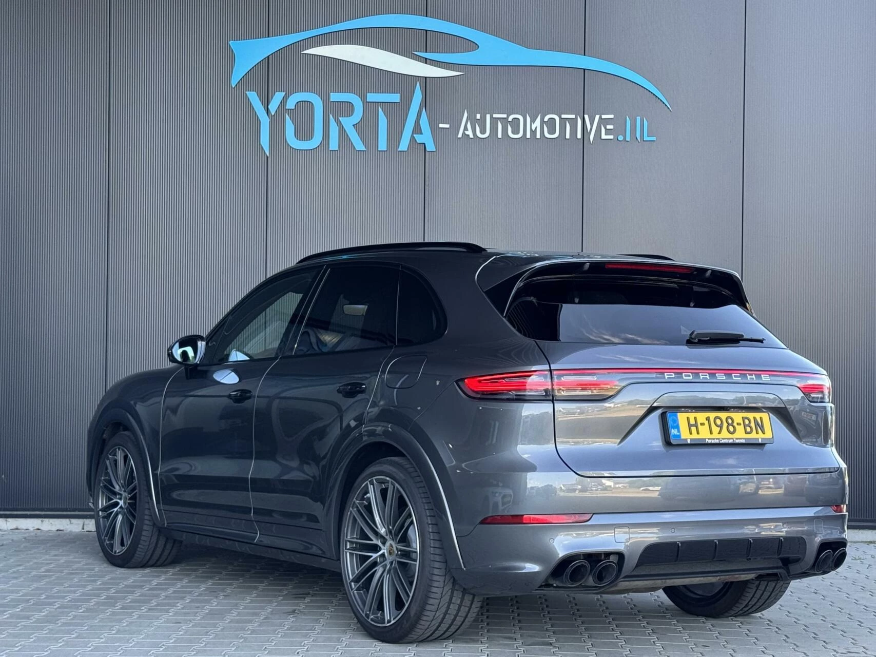 Hoofdafbeelding Porsche Cayenne