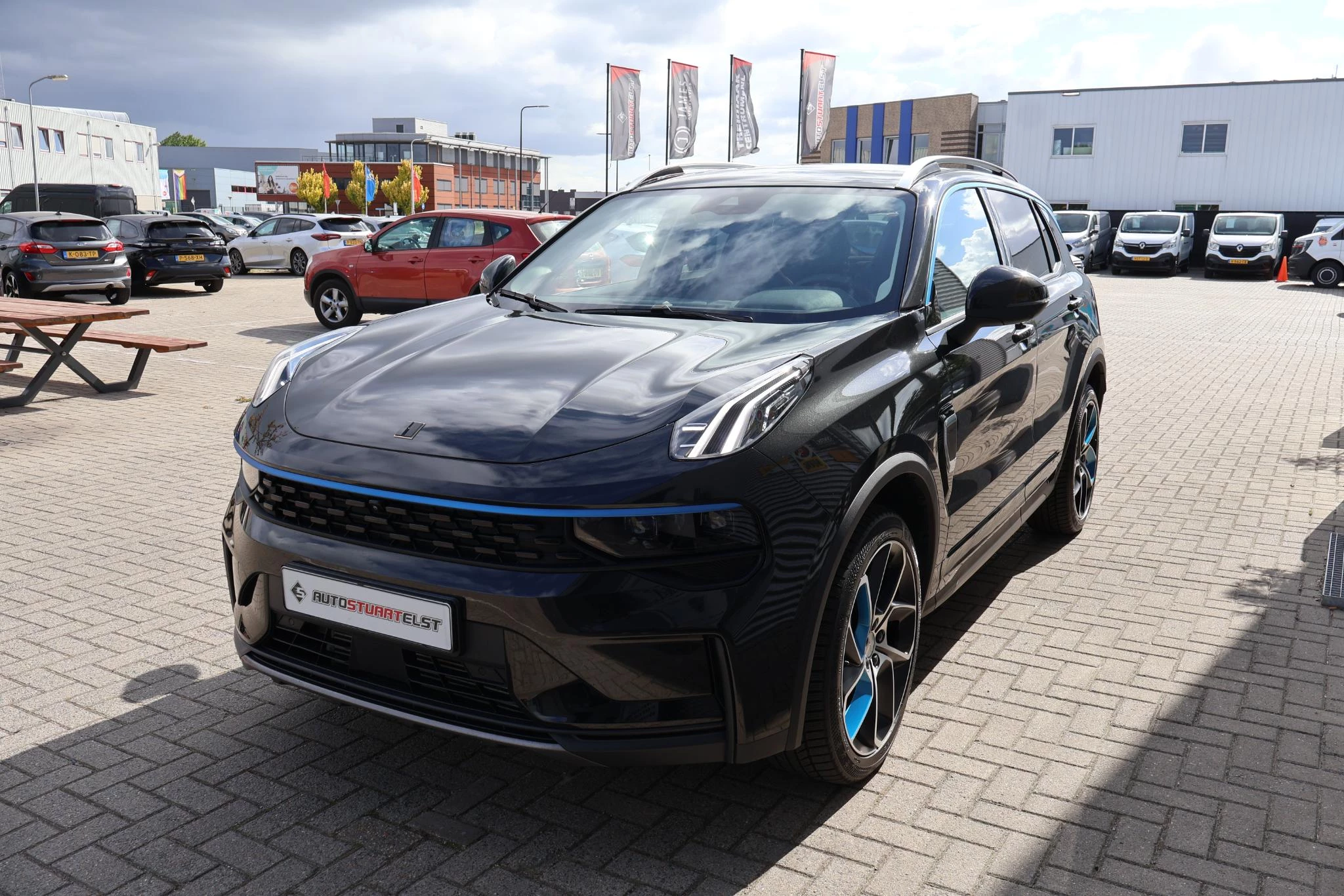 Hoofdafbeelding Lynk & Co 01