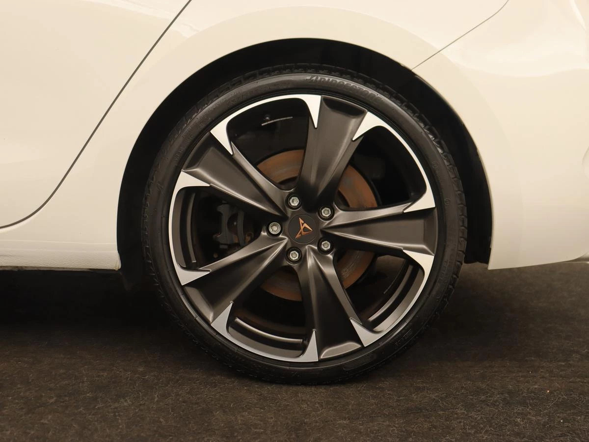 Hoofdafbeelding CUPRA Leon