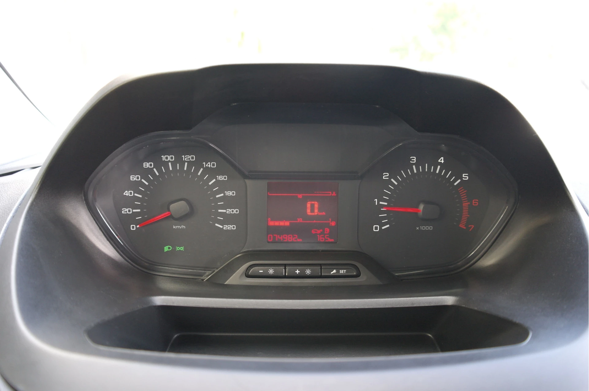 Hoofdafbeelding Peugeot Partner