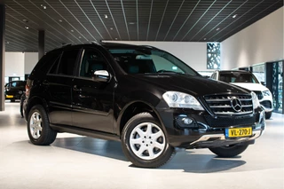 Hoofdafbeelding Mercedes-Benz M-Klasse Mercedes-Benz M-Klasse 320 Cdi Grijs kenteken Facelift|Trekhaak|Schuifdak|Leder|Comand|Xenon|New APK|volledige historie