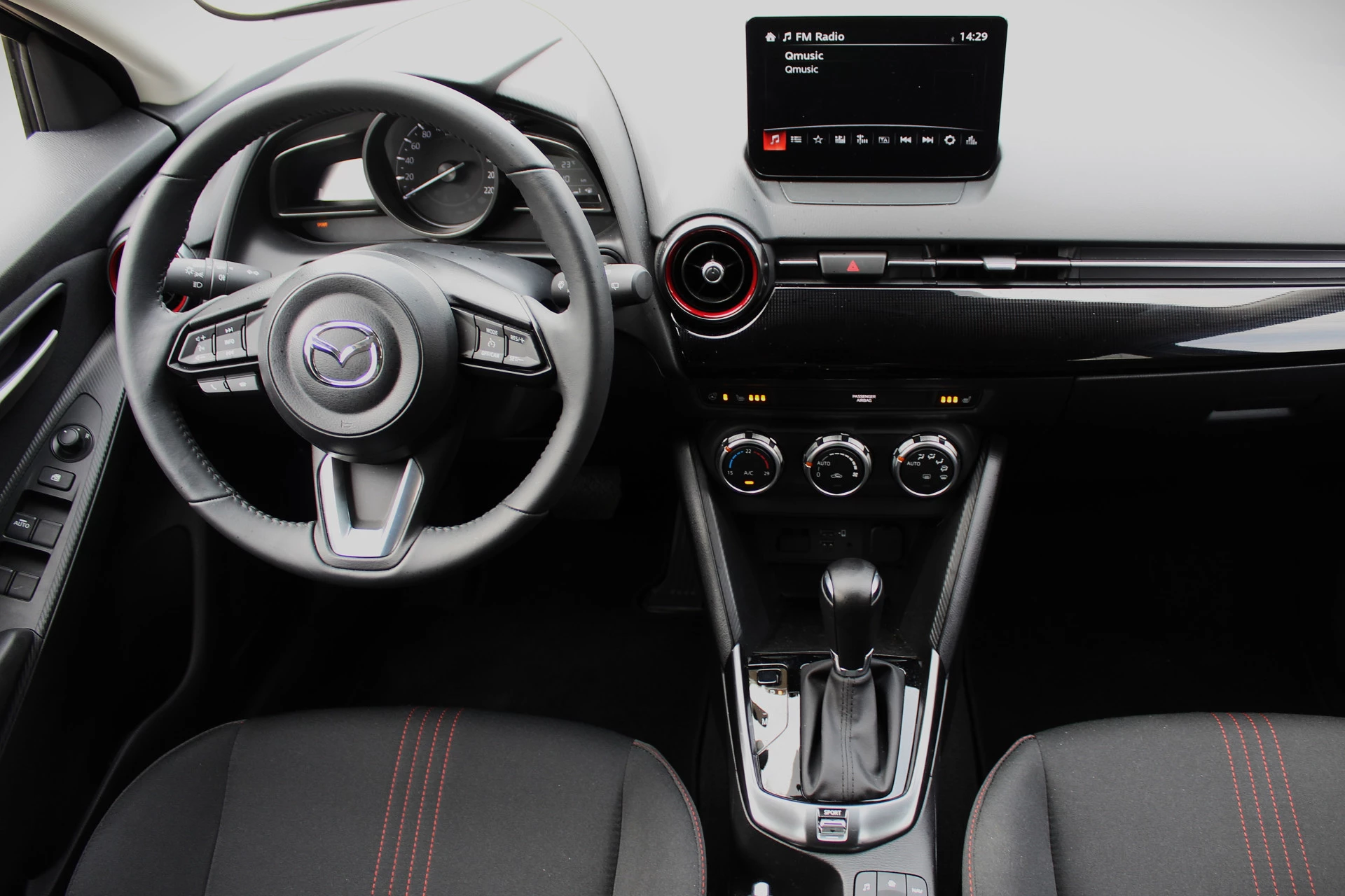 Hoofdafbeelding Mazda 2