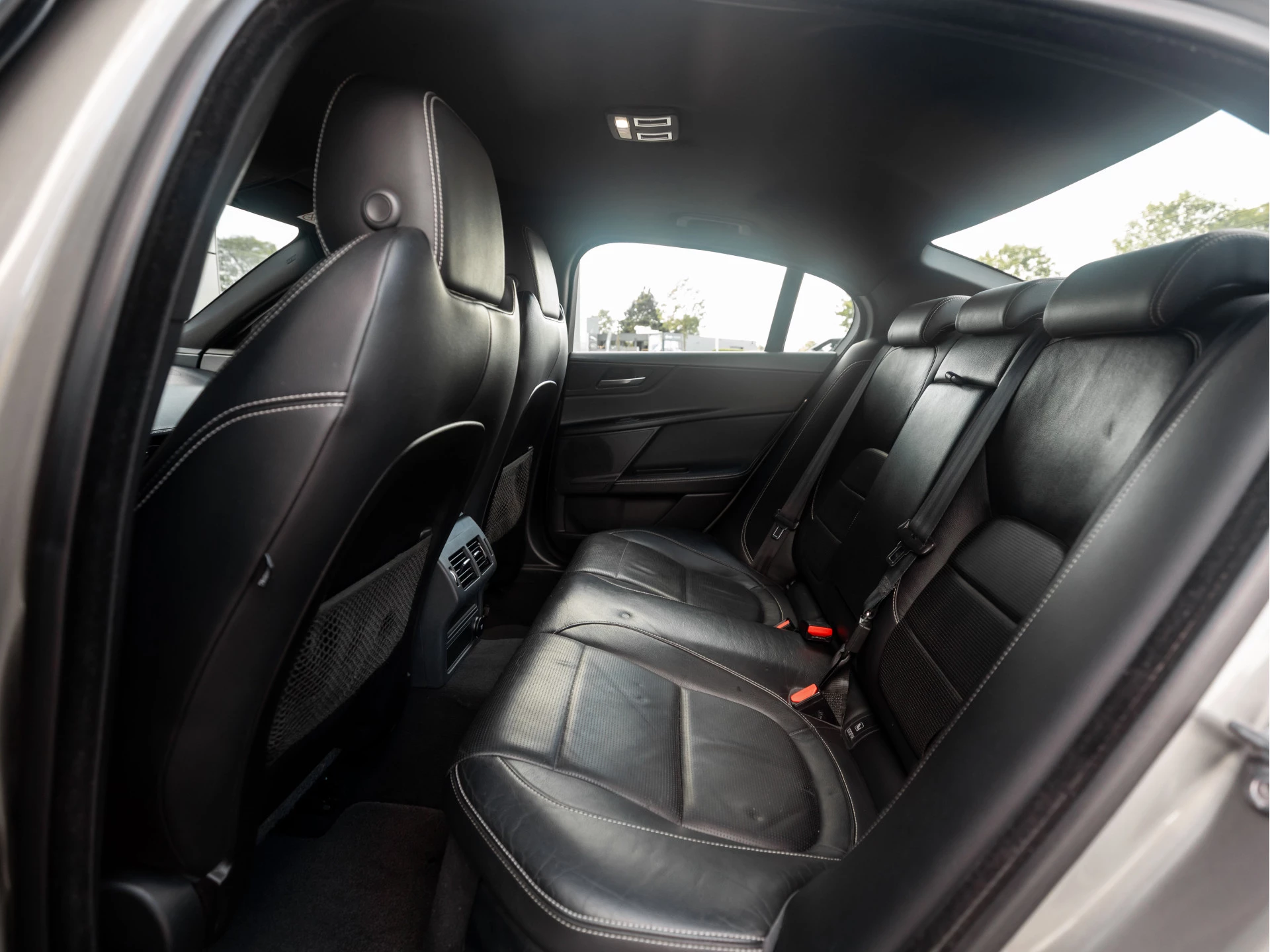 Hoofdafbeelding Jaguar XE