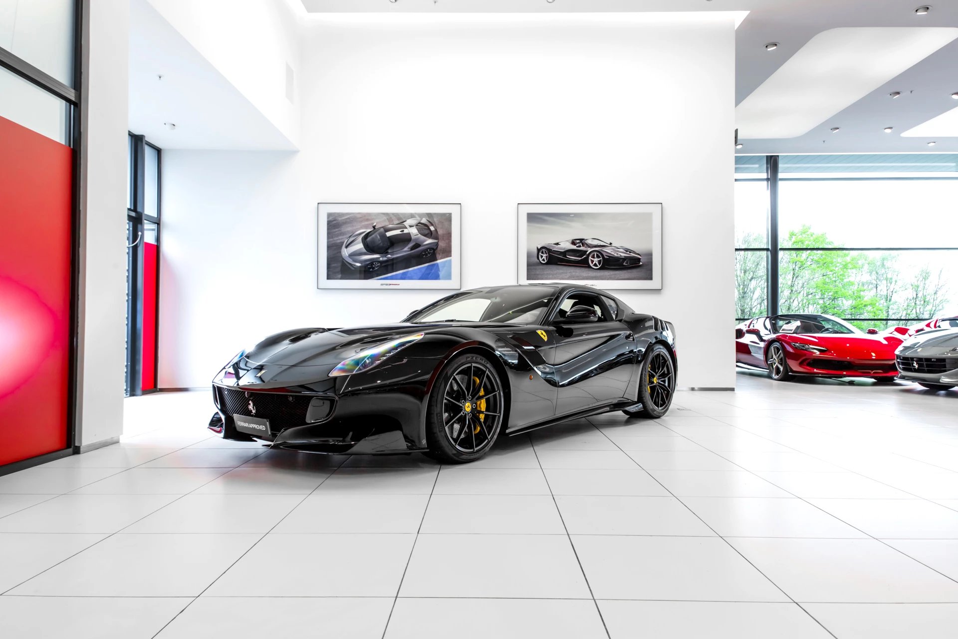 Hoofdafbeelding Ferrari F12