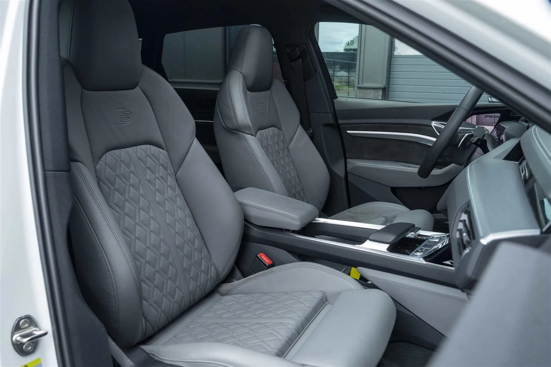 Hoofdafbeelding Audi e-tron