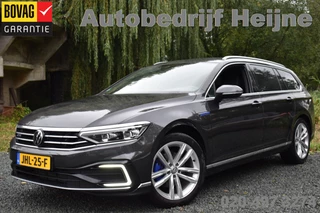 Hoofdafbeelding Volkswagen Passat Volkswagen Passat Variant 218PK DSG HYBRID GTE BUSINESS TREKHAAK/IQ-LIGHT/VIRTUAL/LEDER
