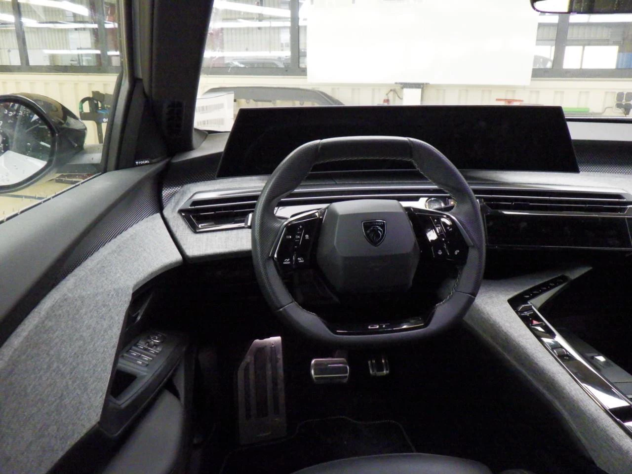 Hoofdafbeelding Peugeot e-3008