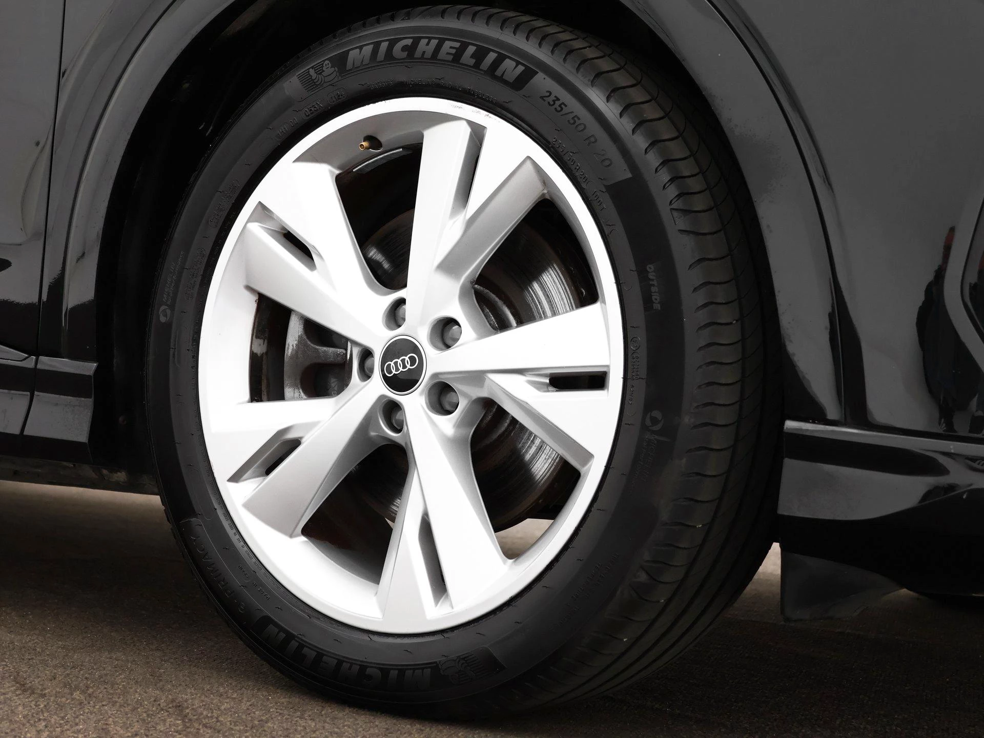 Hoofdafbeelding Audi Q4 e-tron