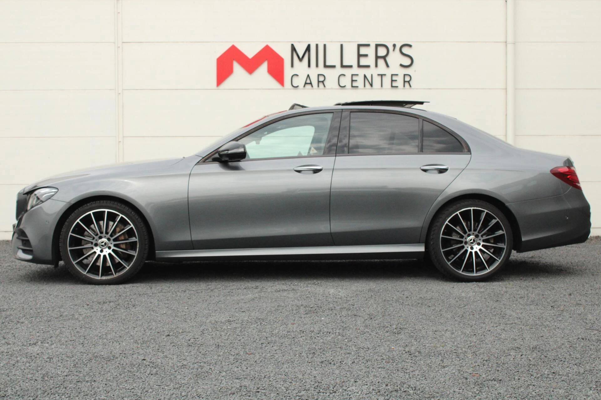 Hoofdafbeelding Mercedes-Benz E-Klasse