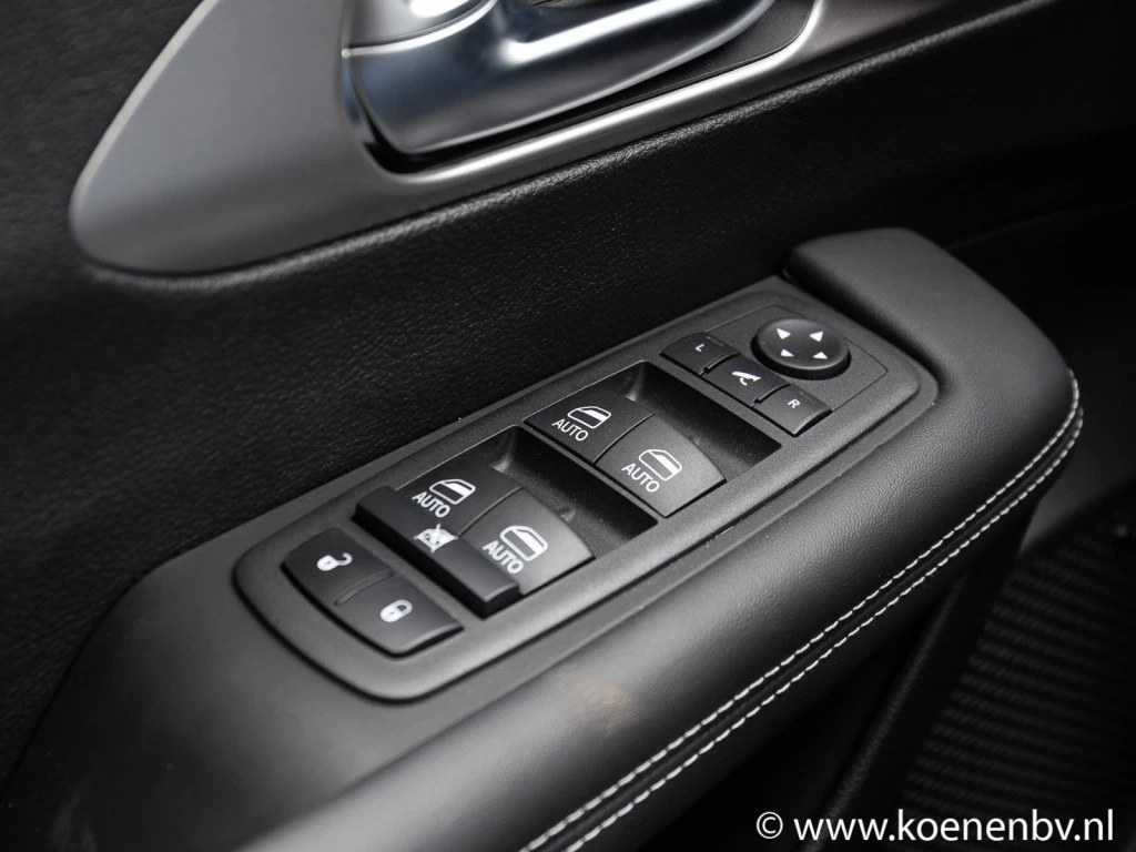 Hoofdafbeelding Chrysler Pacifica