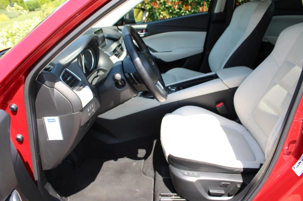Hoofdafbeelding Mazda 6