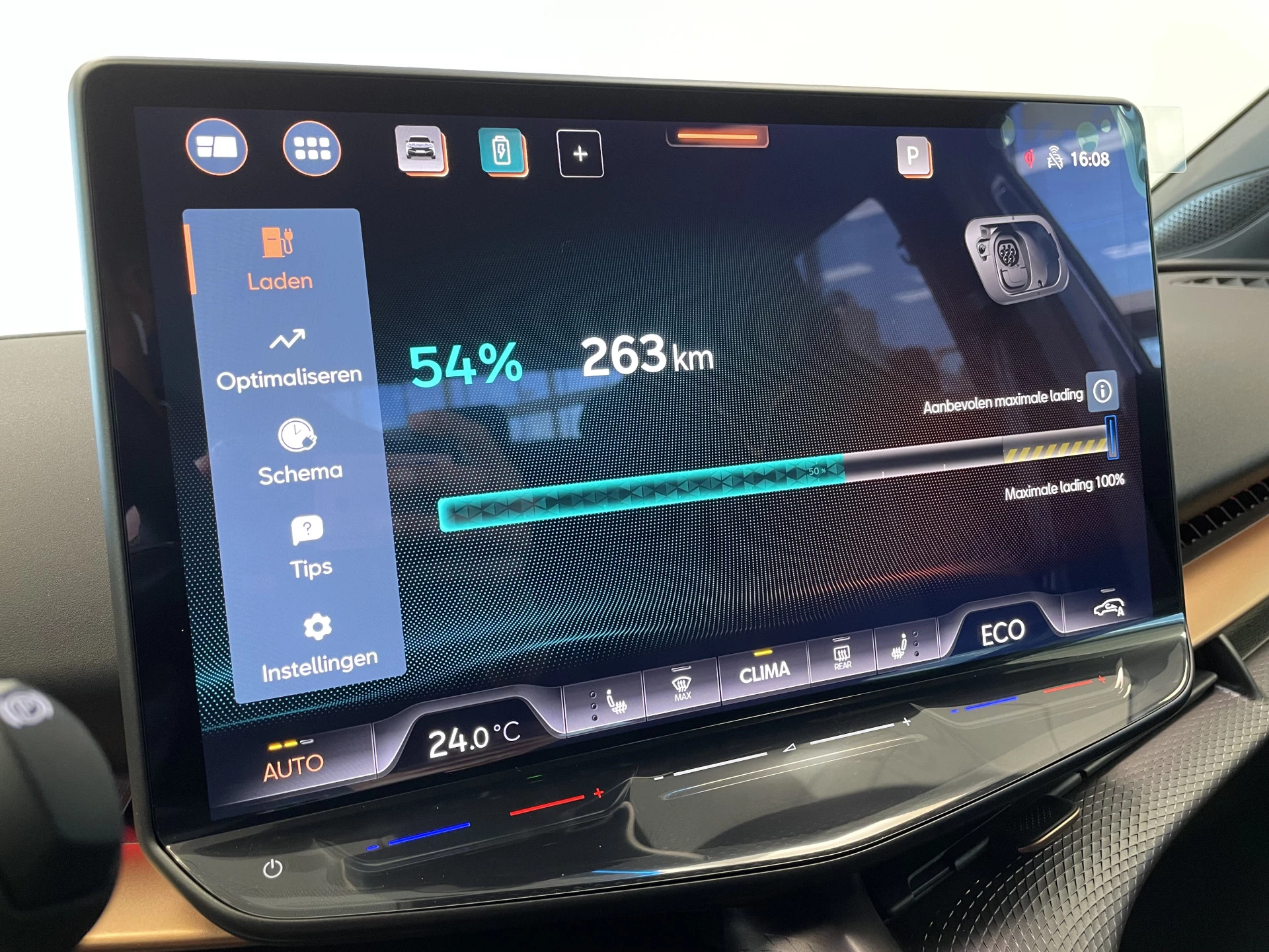 Hoofdafbeelding CUPRA Tavascan