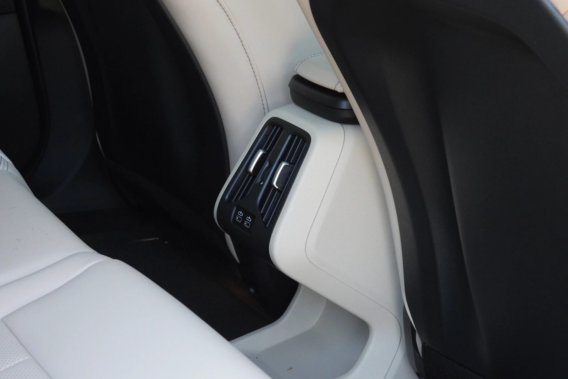 Hoofdafbeelding BMW iX2