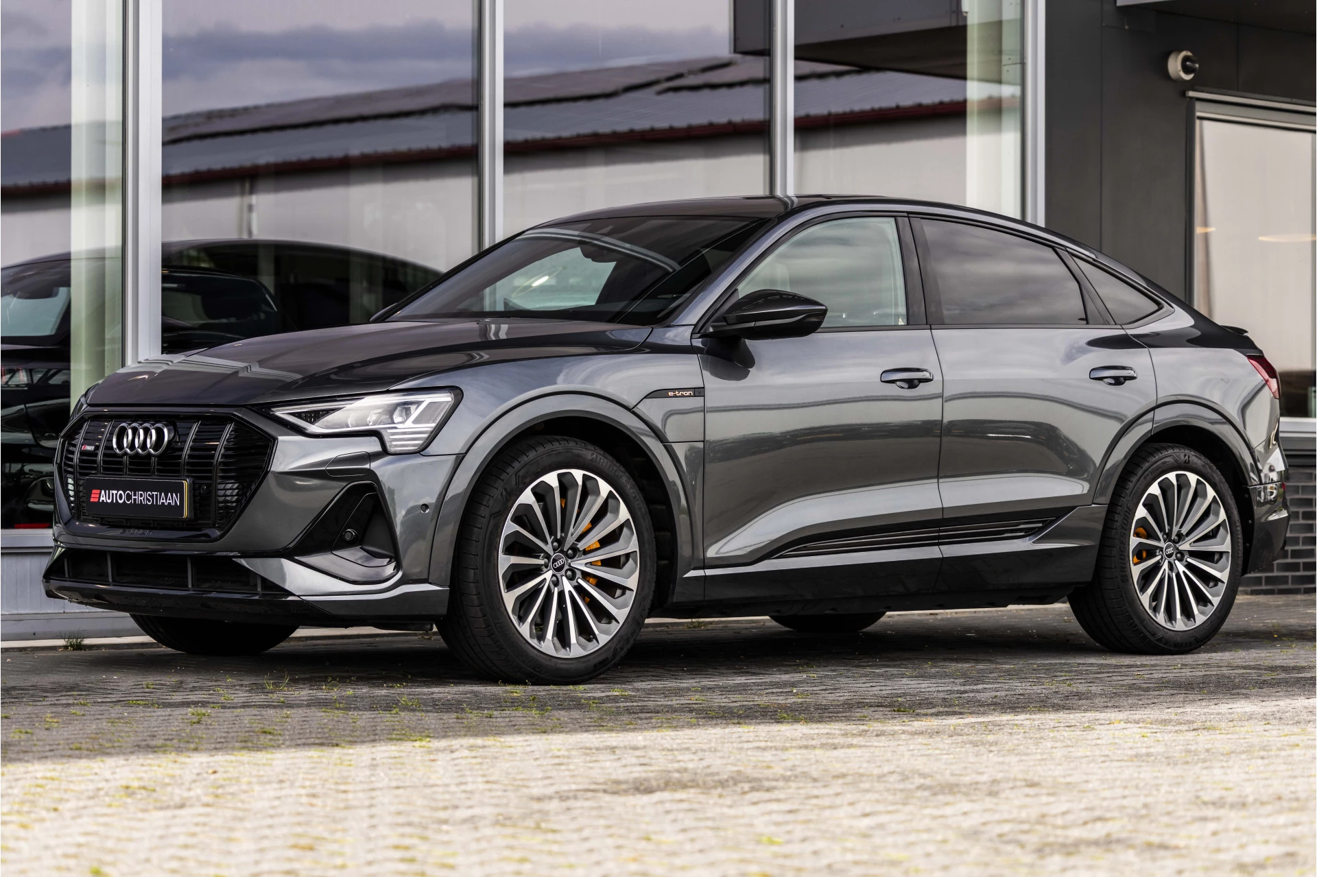 Hoofdafbeelding Audi e-tron