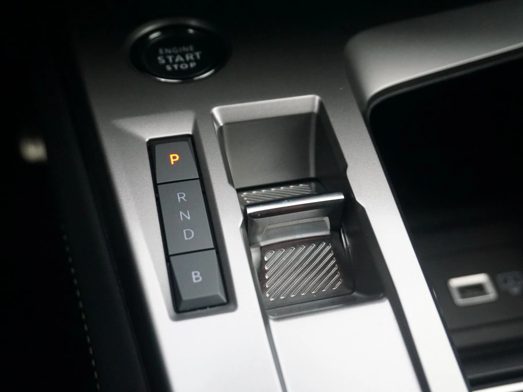 Hoofdafbeelding Peugeot e-308