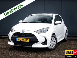 Toyota Yaris 1.5 Hybrid Active (93 PK) 2e-Eig, Toyota-Dealer-Onderh, 12-Mnd-BOVAG, NL-Auto, Navigatie/Apple-Carplay/Android-Auto, Adaptive-Cruisecontrol, Keyless-Entry/Start, Achteruitrijcamera, Privacy-Glas