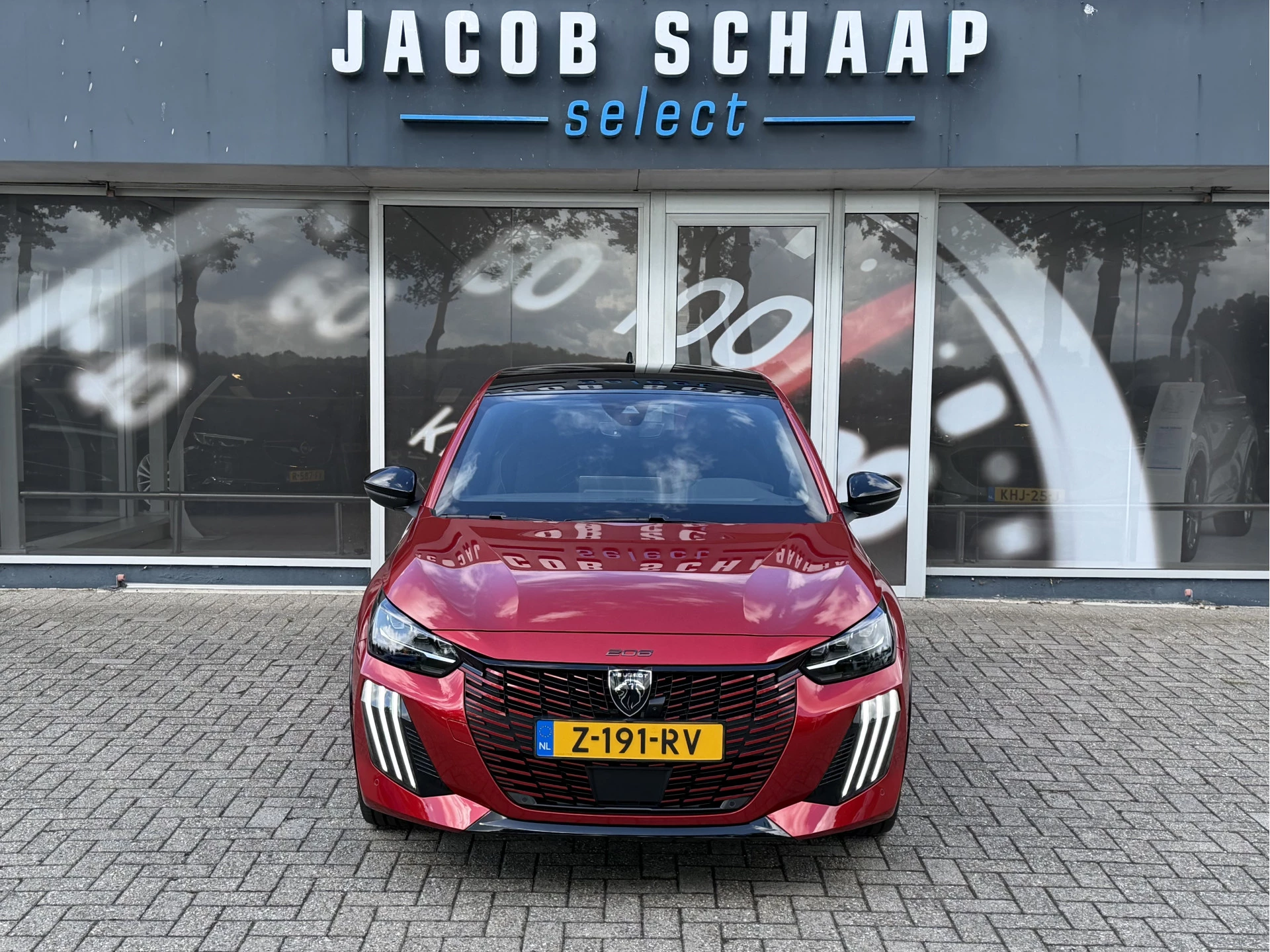 Hoofdafbeelding Peugeot e-208