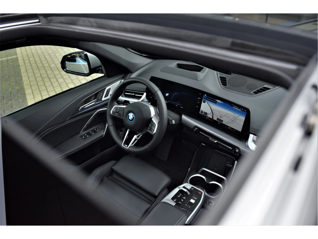 Hoofdafbeelding BMW iX1