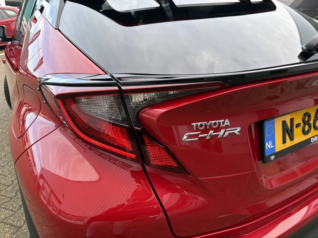 Hoofdafbeelding Toyota C-HR